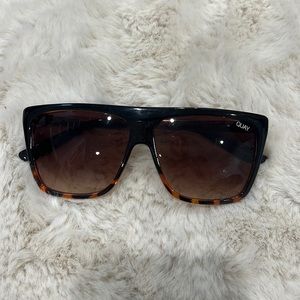 Quay x Desi OTL II sunglasses